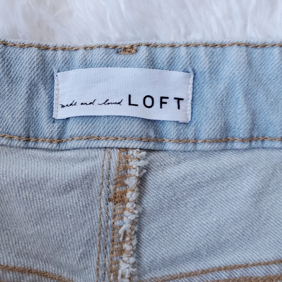 LOFT Curvy High Waist Straight Crop Frayed/Raw Hem Light Wash Denim Size 32/14 - Picture 10 of 15